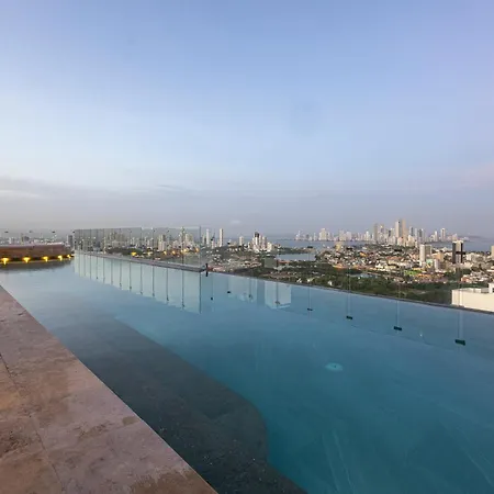 Cabrero Centro Tropical - Con Vista Al Mar Cartagena